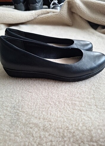 36 Beden siyah Renk Clarks babet