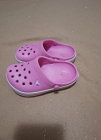 24 Beden Crocs terlik