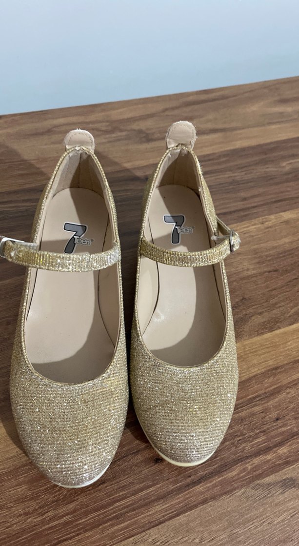 Kız Çocuk Parlak Altın Tokalı Babet - Görsel 5