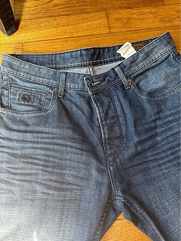 33 Beden mavi Renk Jack&jones kot