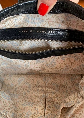 Orjinal Marc jacobs black leather turnlock - Görsel 5