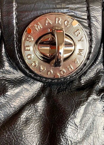 Orjinal Marc jacobs black leather turnlock - Görsel 3
