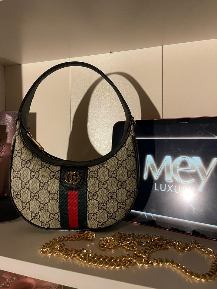 GG siyah kol çantası - Görsel 3