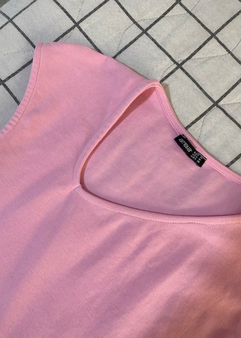 Pembe V yaka Sıfır kol Crop/Tişört - Görsel 2