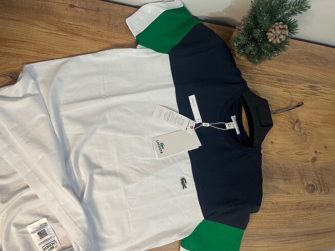 m Beden Lacoste thsirt