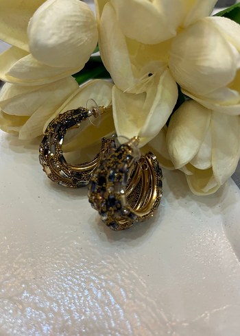 Mini Boncuklu Altın Renkli Zarif Küpeler - Görsel 2