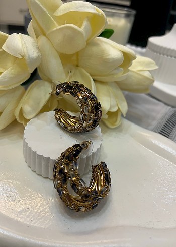 Mini Boncuklu Altın Renkli Zarif Küpeler - Görsel 5