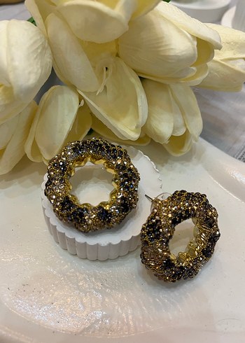 Parlak Yılan Desenli Mini Altın Küpe - Görsel 4