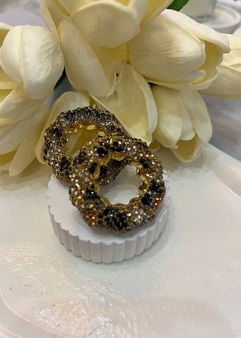 Parlak Yılan Desenli Mini Altın Küpe - Görsel 5