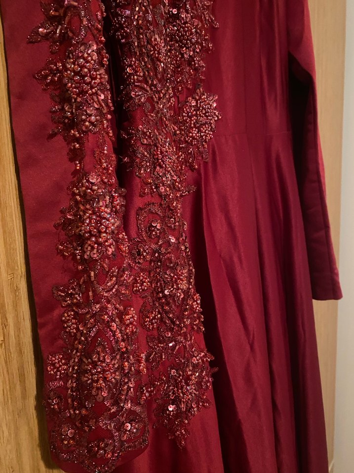 Bordo Nakışlı Uzun Kollu Kadın Abiye - Görsel 3