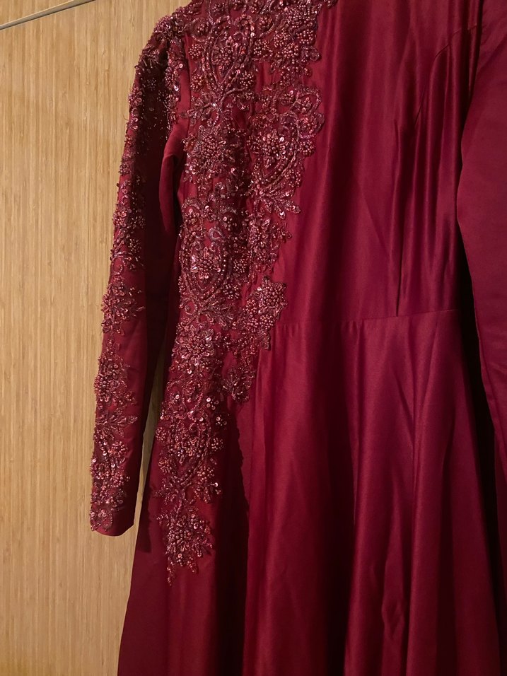 Bordo Nakışlı Uzun Kollu Kadın Abiye - Görsel 4