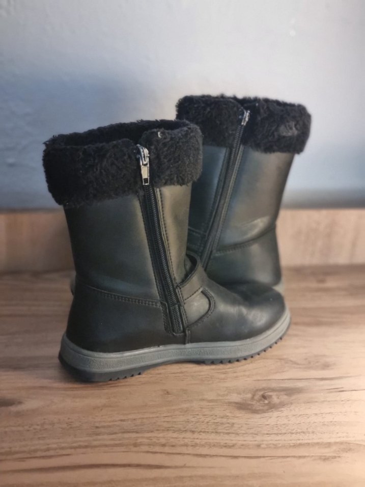 Kız Çocuk Siyah Tokalı Kauçuk Bot - Görsel 3