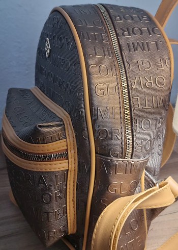 Kahverengi Deri Kadın Sırt Çantası - Görsel 4