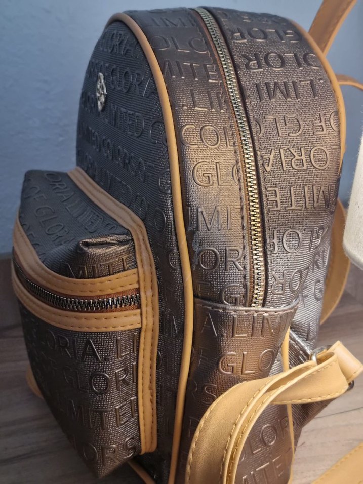 Kahverengi Deri Kadın Sırt Çantası - Görsel 4