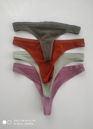 Renkli urbanoutfitters