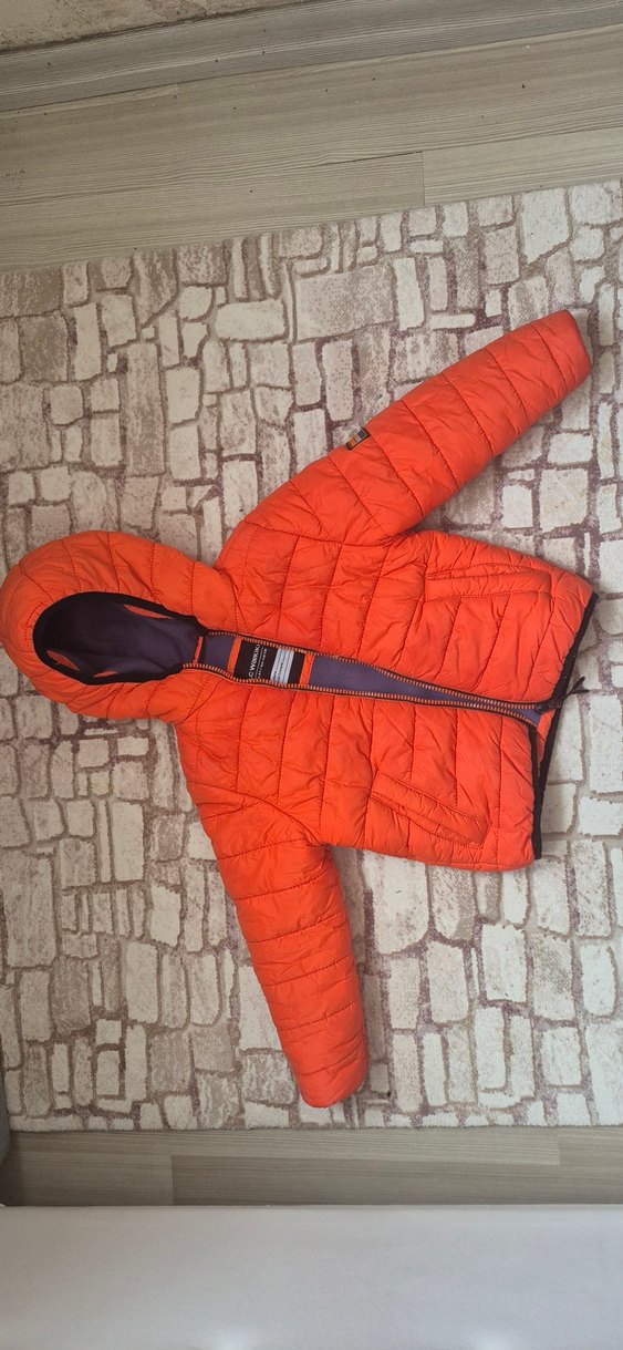 Turuncu Kapüşonlu Erkek Çocuk Mont - Görsel 3