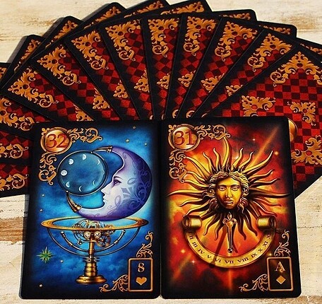 Lenormand gilded tarot