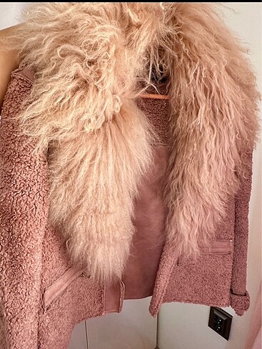Pembe kürk