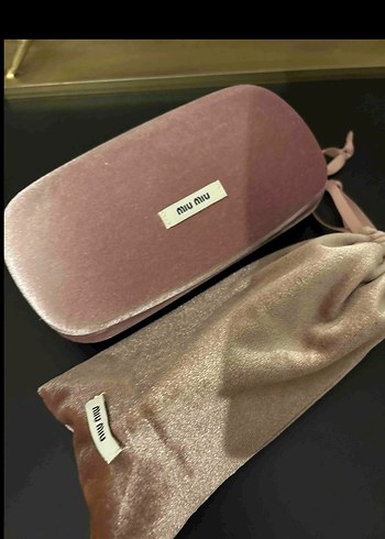 Miu Miu Kadın Siyah Kemik Cat Eye Güneş Gözlüğü - Görsel 6