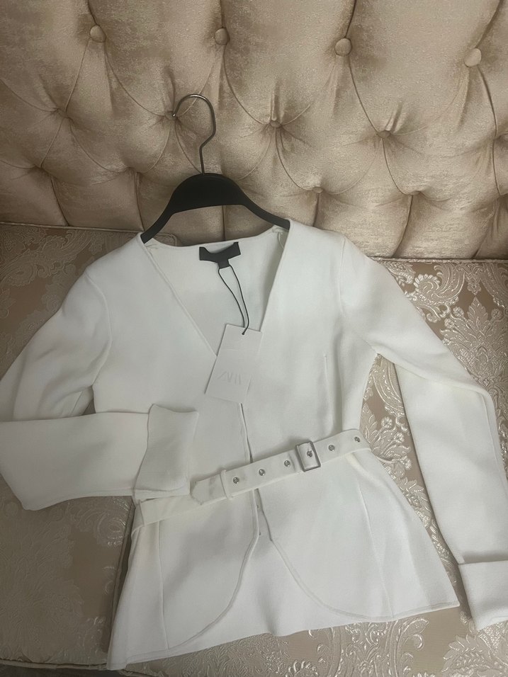 Zara beyaz Kemerli V Yakalı Kadın Ceket - Görsel 3