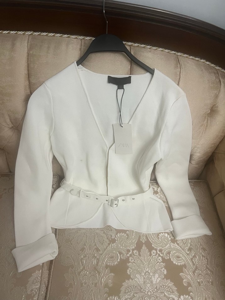 Zara beyaz Kemerli V Yakalı Kadın Ceket - Görsel 4