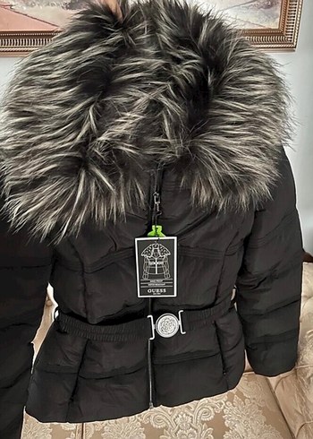 Guess Siyah Kürklü Kadın Kışlık Mont - Görsel 2