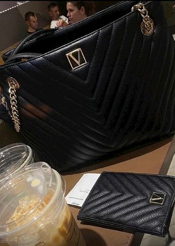 Victoria's Secret Zincir Detaylı Siyah Deri Çanta - Görsel 3