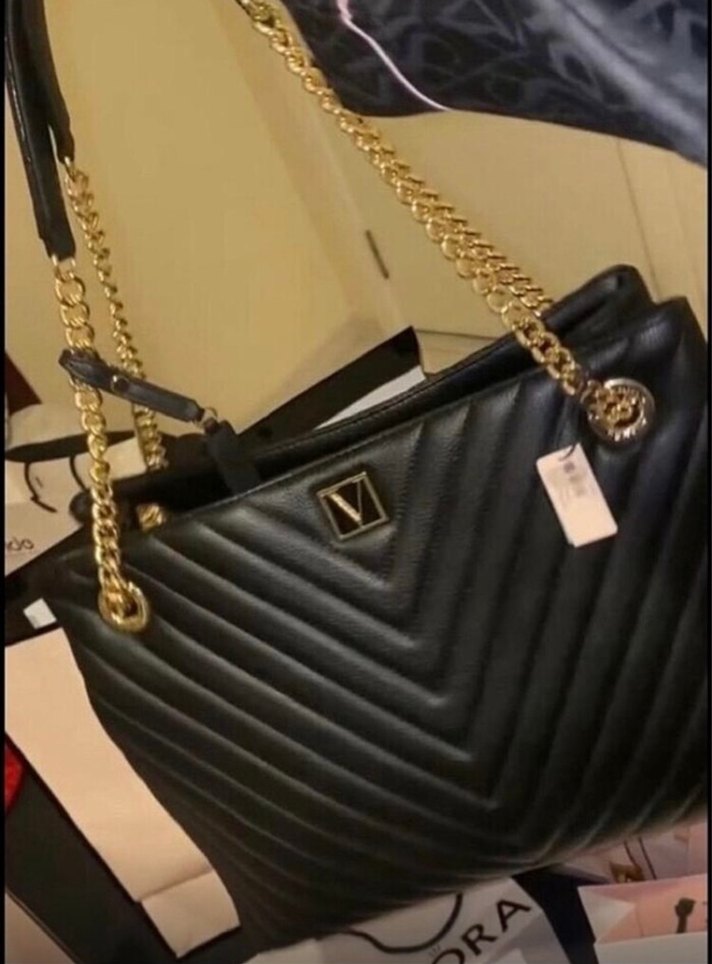 Victoria's Secret Zincir Detaylı Siyah Deri Çanta - Görsel 2