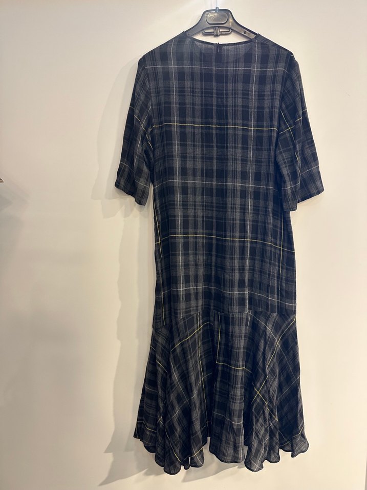 Kısa Kollu elbise - Görsel 3