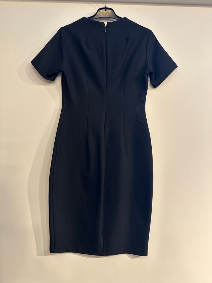 Çiçek Desenli Koyu Renk Kadın Kalem Elbise - Görsel 3