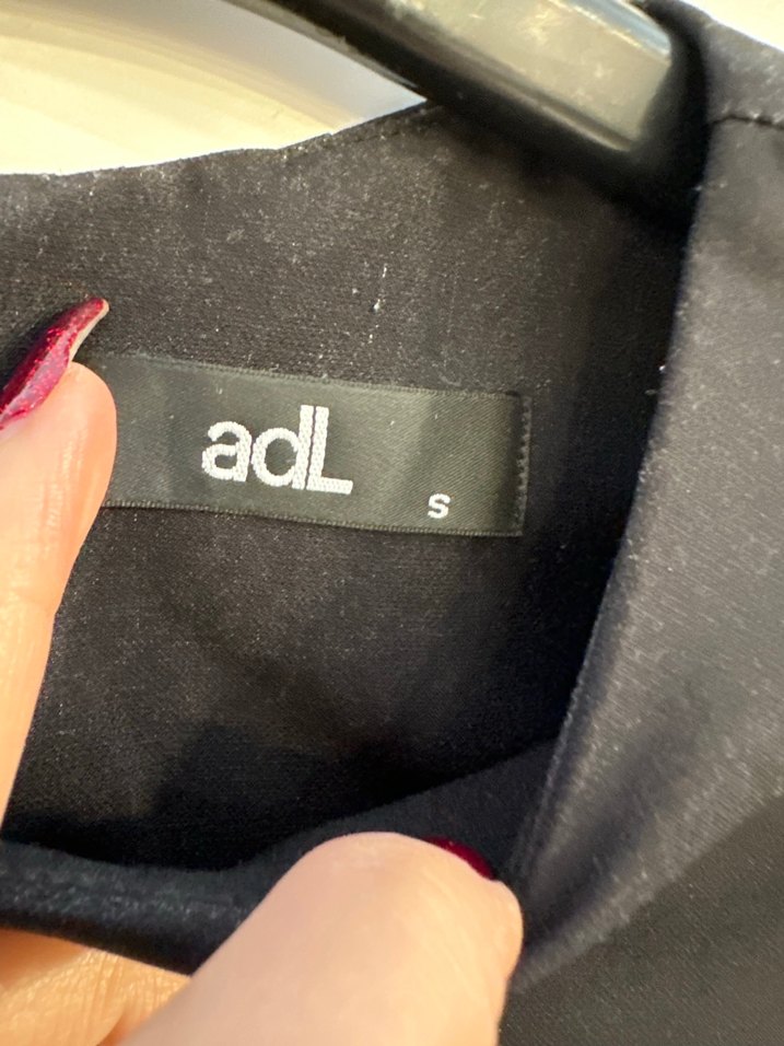 Çiçek Desenli Koyu Renk Kadın Kalem Elbise - Görsel 2