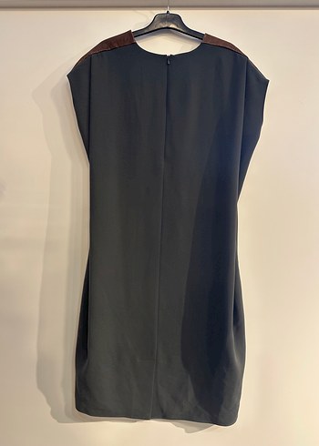 Siyah V Yaka Kolsuz Uzun Elbise - Görsel 3