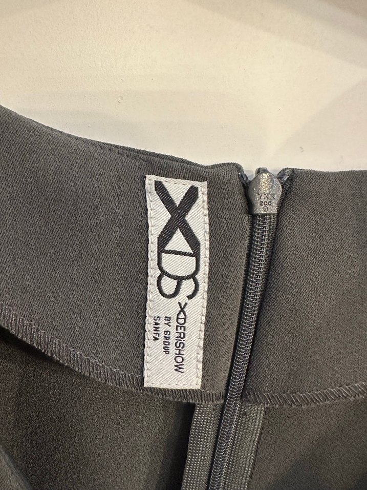 Siyah V Yaka Kolsuz Uzun Elbise - Görsel 2