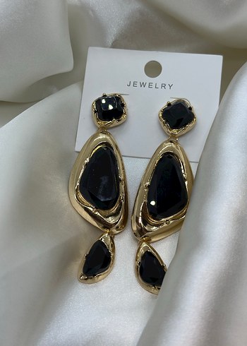 Koyu Altın Renkli Uzun Boncuklu Küpe - Görsel 2