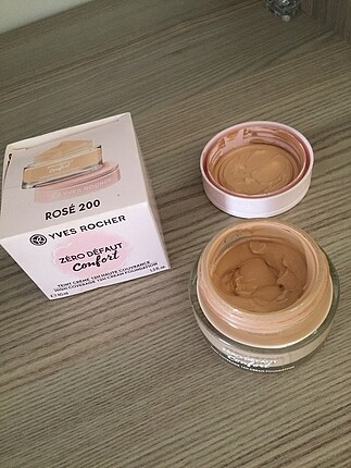 Beden Fondöten yves rocher