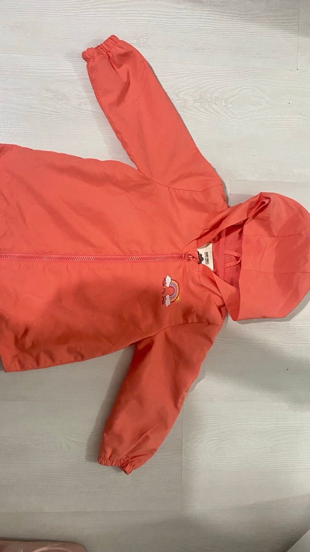 Kız Çocuk Pembe Kapüşonlu Yağmurluk - Görsel 3