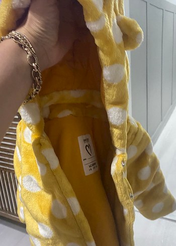 Sarı Kapüşonlu Puantiyeli Kız Çocuk Ceketi - Görsel 2