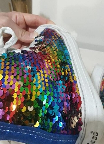 Zara Converse 