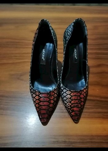 Kahverengi Yılan Desenli Stiletto Topuklu