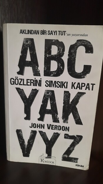 Gözlerini sımsıkı kapat / John VERDON