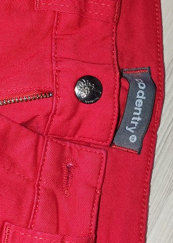 Kırmızı Yırtık Pantolon - Görsel 7