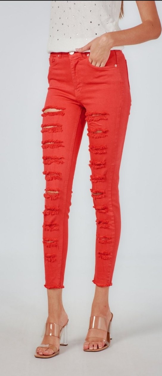 Kırmızı Yırtık Pantolon - Görsel 2