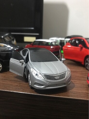 Hyundai metal araba