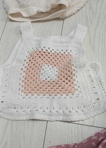 Nakışlı Beyaz Bebek Önlüğü - Görsel 2