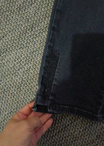 44 Beden Kadın Siyh Kot Pantolon ful likralı yumuşak kot