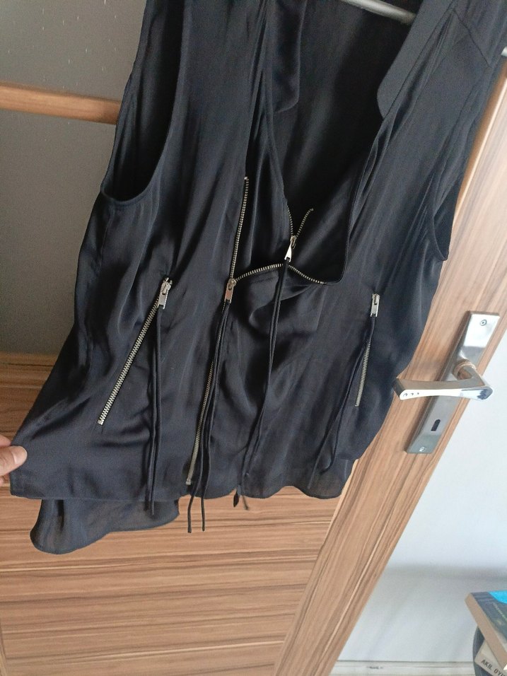 Zara .Siyah Midi Boy Fermuarlı Kadın Yelek - Görsel 3