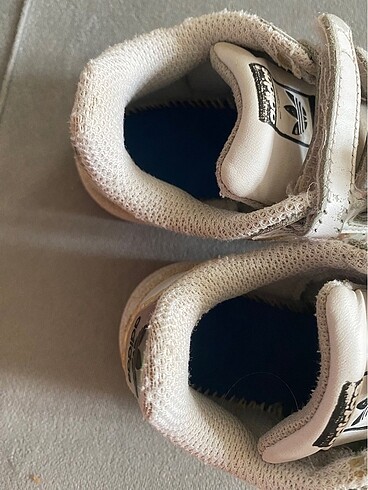 23 Beden beyaz Renk Adidas spor ayakkabı