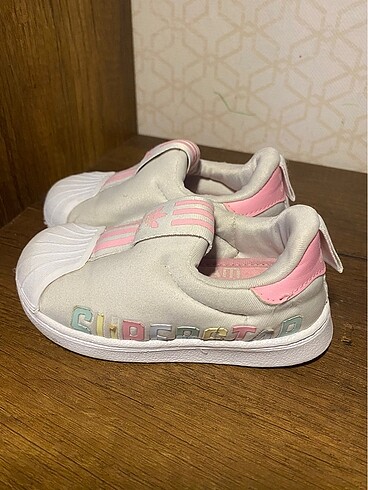 23 Beden çeşitli Renk Adidas süperstar