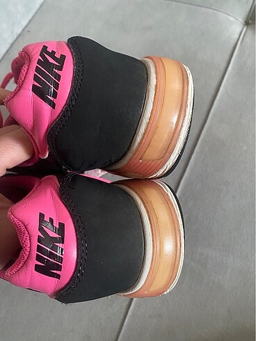 38,5 Beden siyah Renk Nike spor ayakkabı