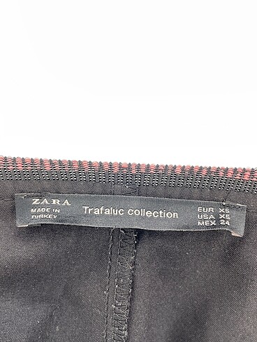 xs Beden siyah Renk Zara Düz Kesim %70 İndirimli.